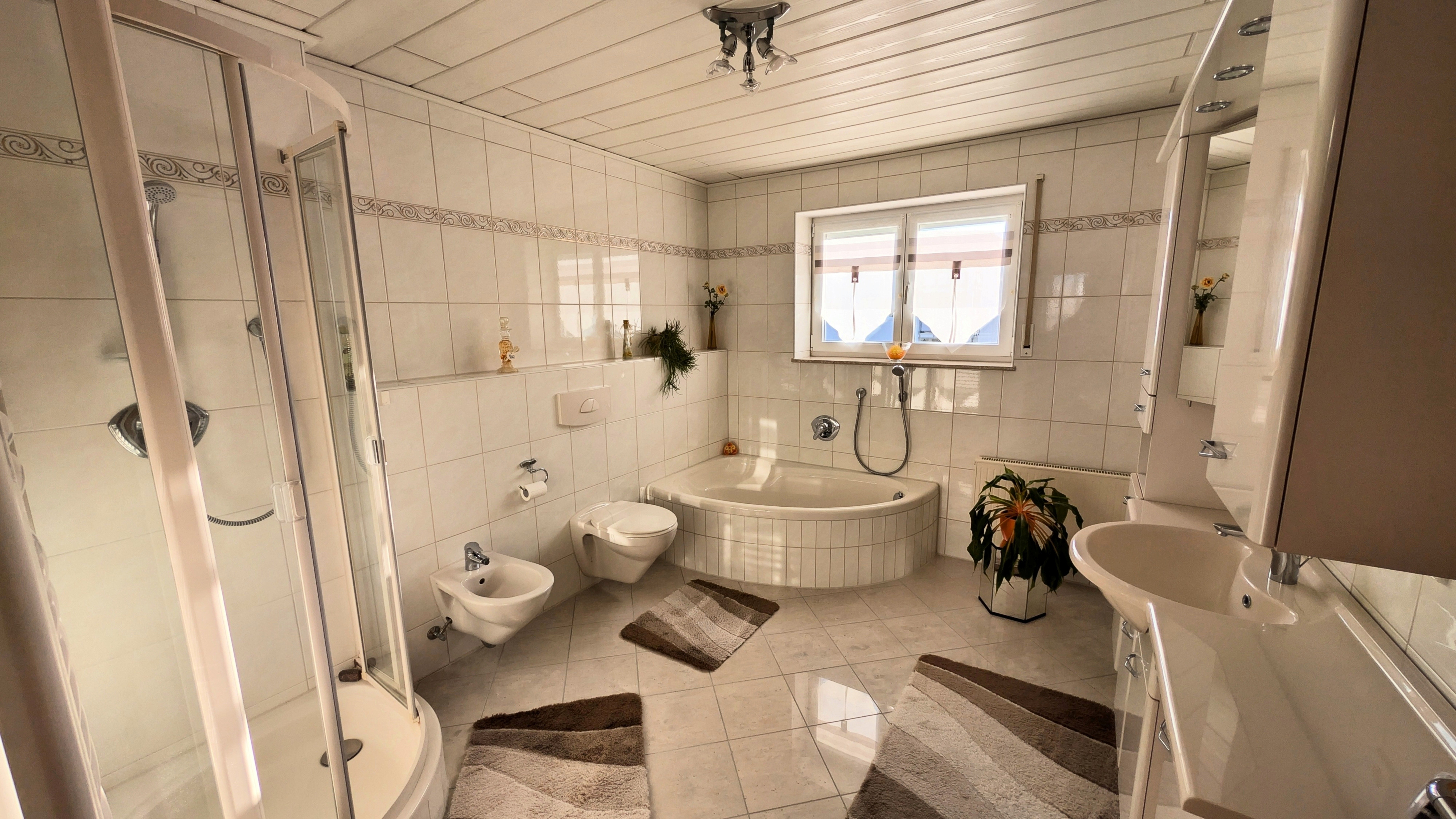 Badezimmer 1